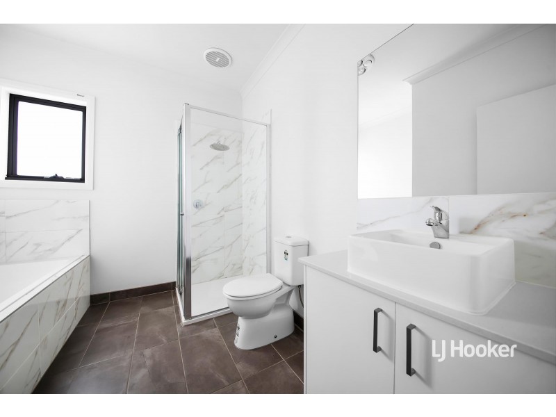 4/4 Nepean Court, Wyndham Vale VIC 3024