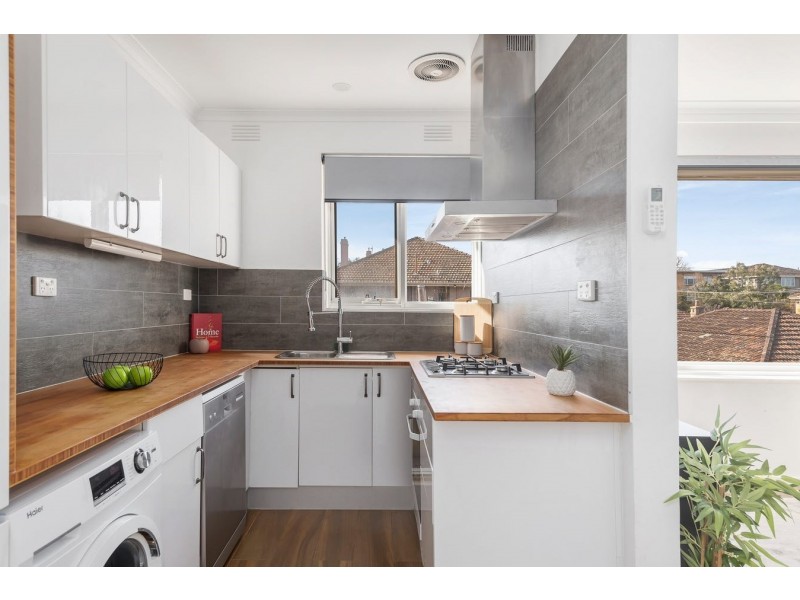 23/19a Ellesmere Road, Windsor VIC 3181