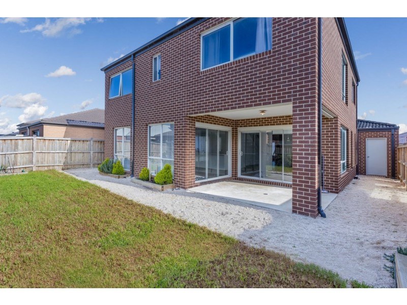 12 Jansar Street, Point Cook VIC 3030