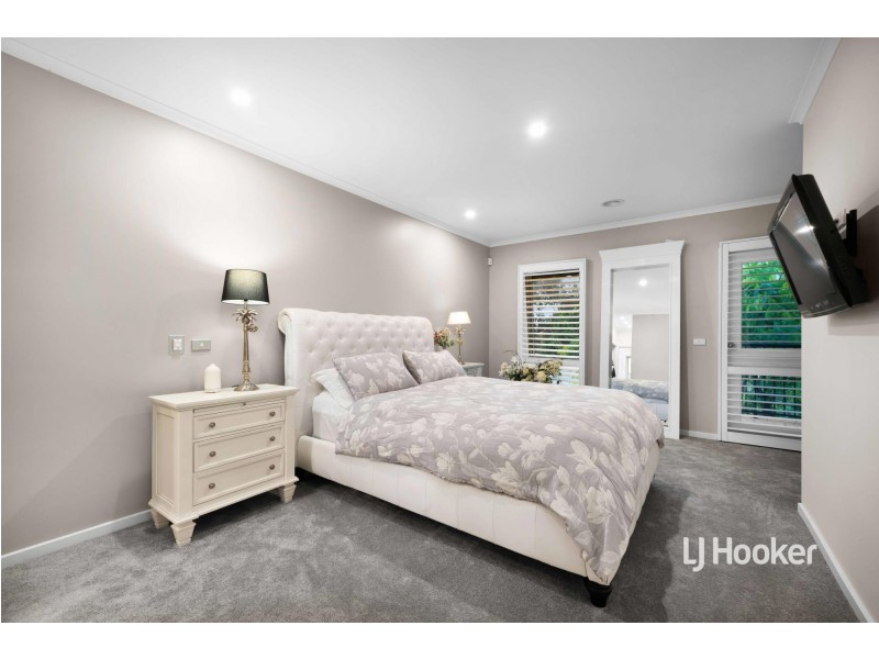 1/32 Sandlewood Lane, Sanctuary Lakes VIC 3030