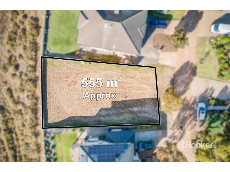12 Ellis Close, Sanctuary Lakes VIC 3030