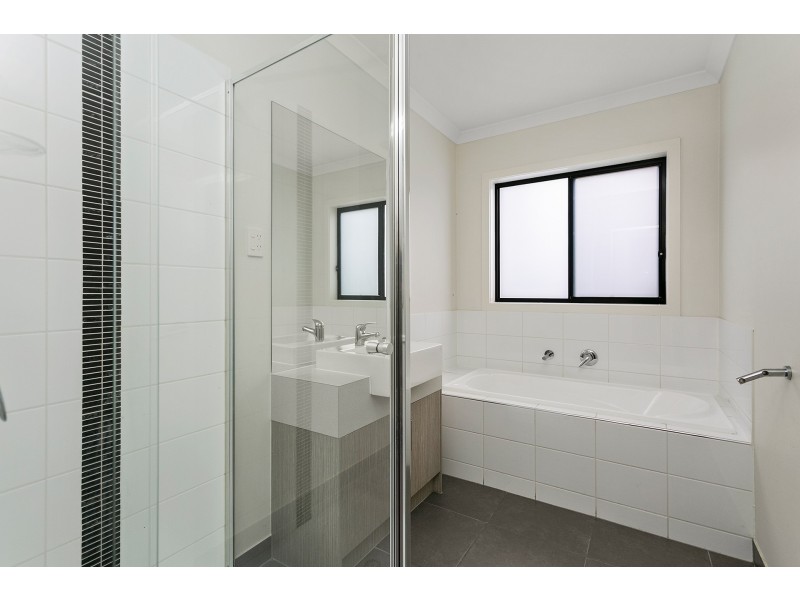 10 Constantine Drive, Point Cook VIC 3030