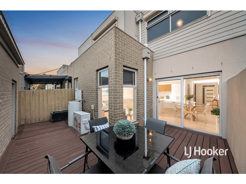 20 Nest Place, Point Cook VIC 3030