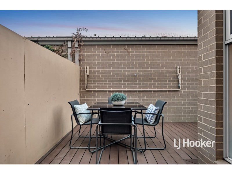 20 Nest Place, Point Cook VIC 3030