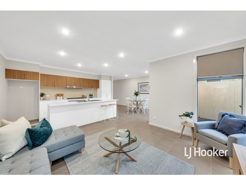20 Nest Place, Point Cook VIC 3030