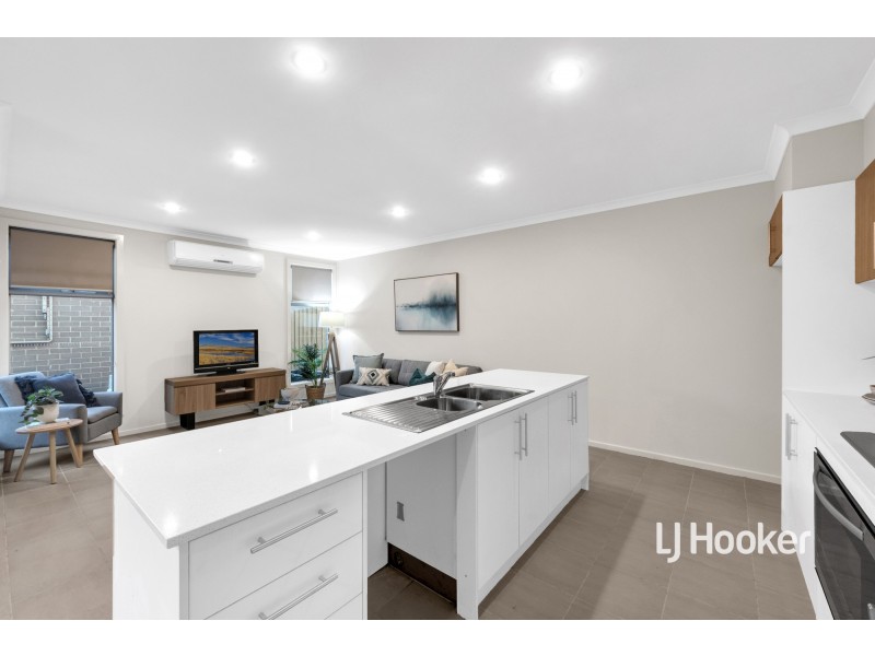 20 Nest Place, Point Cook VIC 3030