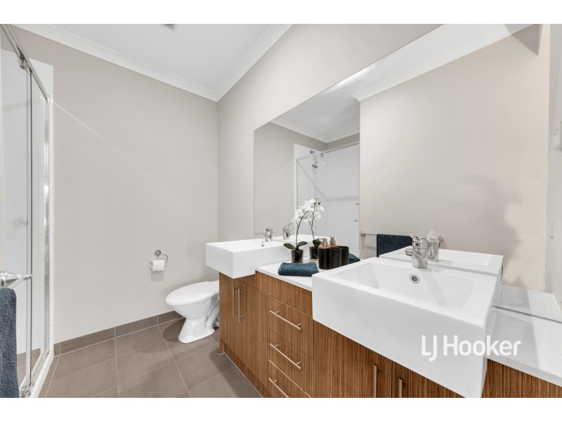 20 Nest Place, Point Cook VIC 3030