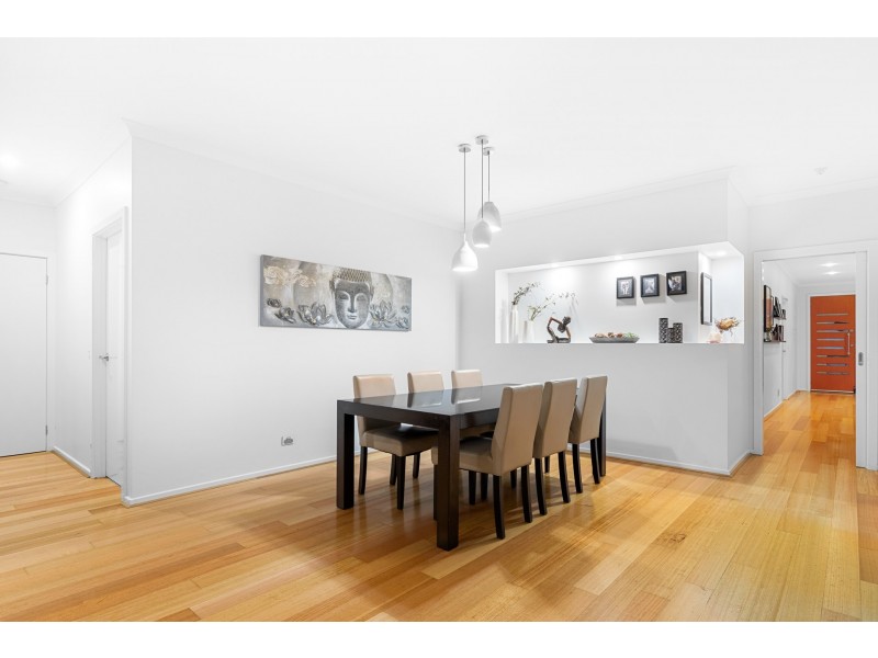 37 Emily Crescent, Point Cook VIC 3030