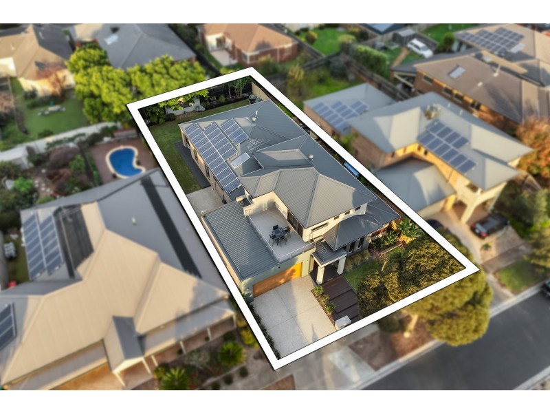 37 Emily Crescent, Point Cook VIC 3030