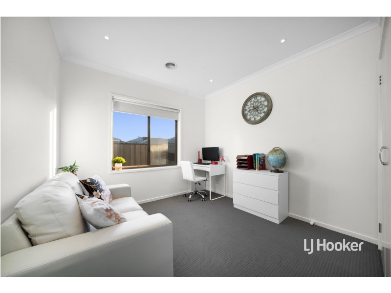 19 Chartwell Avenue, Truganina VIC 3029