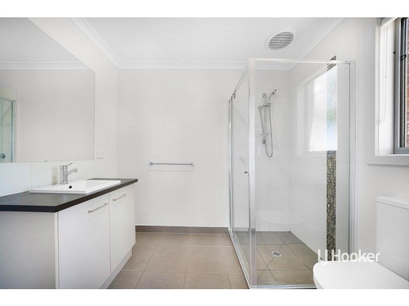 23 Bolivar Esplanade, Truganina VIC 3029