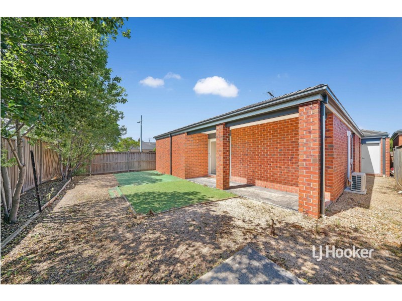 23 Bolivar Esplanade, Truganina VIC 3029