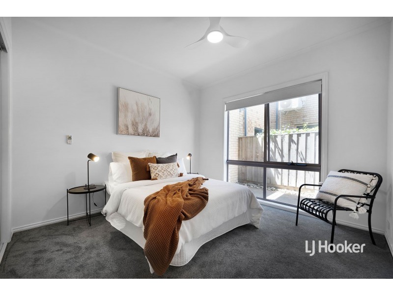 21 Times Square, Sanctuary Lakes VIC 3030