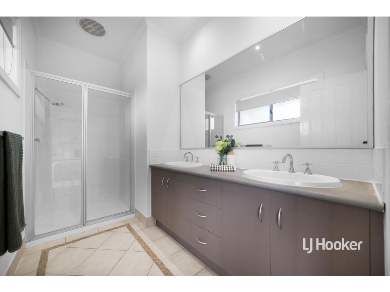 21 Times Square, Sanctuary Lakes VIC 3030