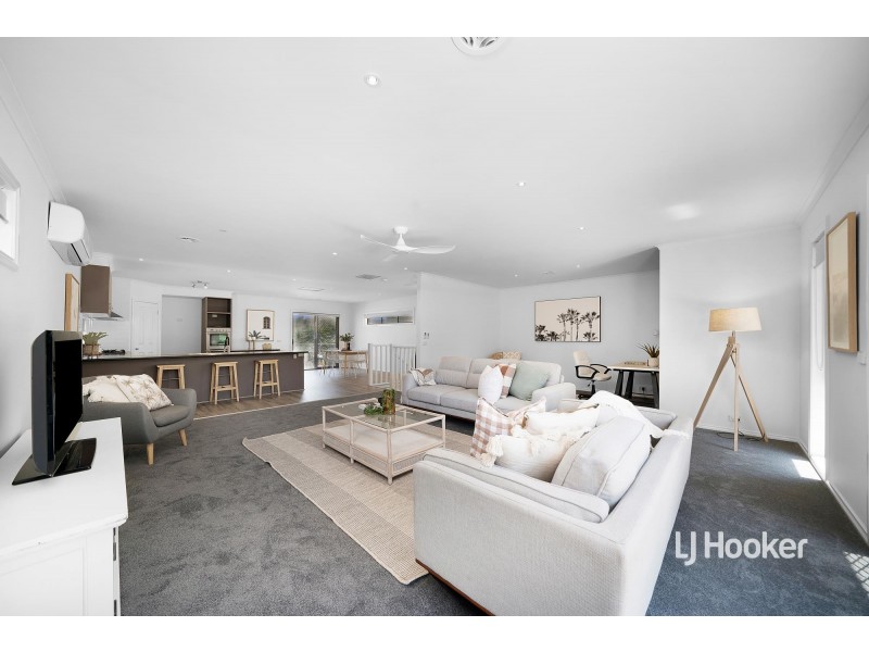 21 Times Square, Sanctuary Lakes VIC 3030