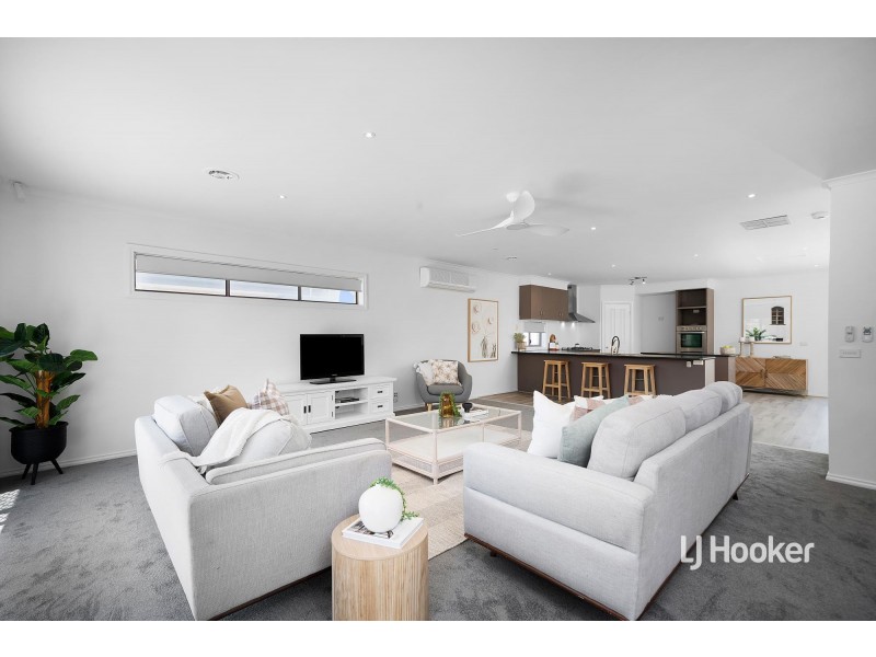 21 Times Square, Sanctuary Lakes VIC 3030