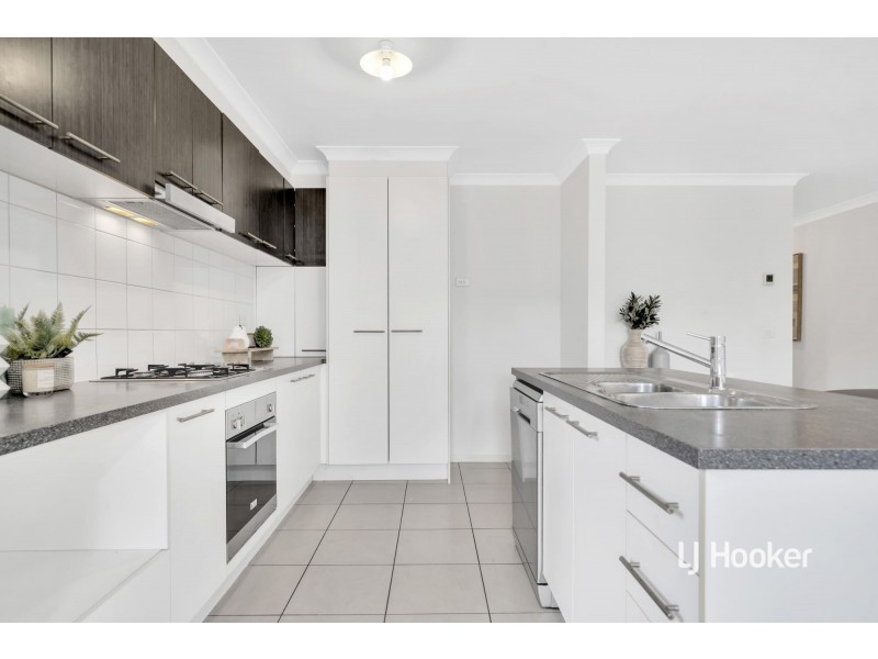 224 Boardwalk Boulevard, Point Cook VIC 3030