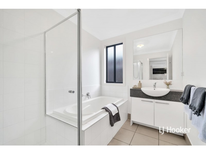 224 Boardwalk Boulevard, Point Cook VIC 3030