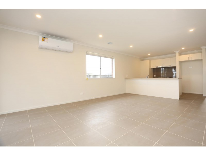 9 Abbeygate Drive, Werribee VIC 3030