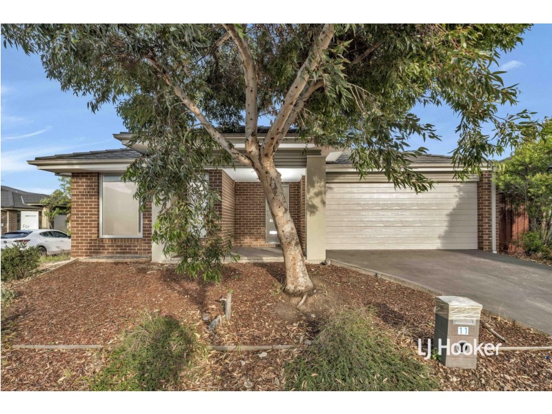 11 Custodian Way, Truganina VIC 3029