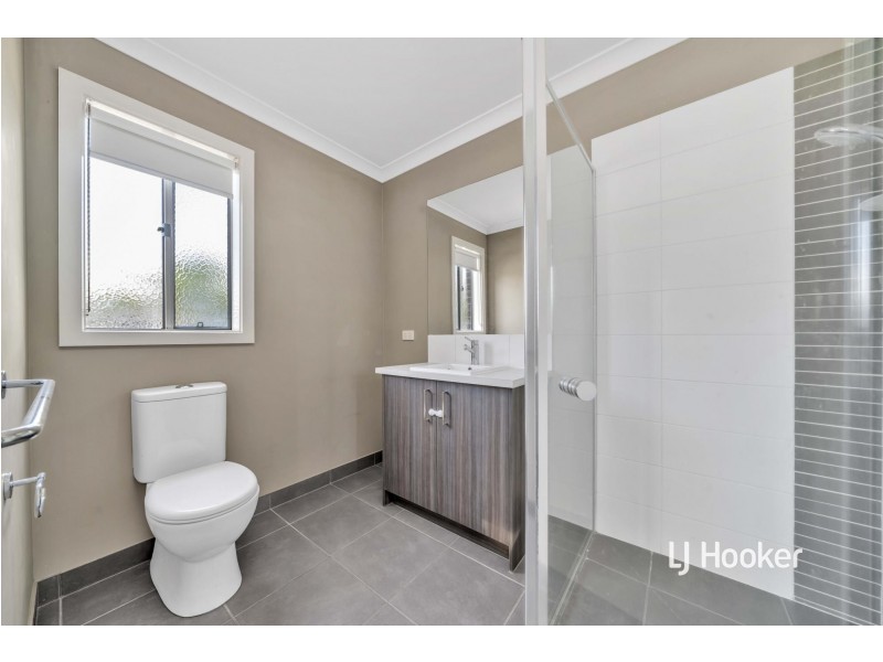 11 Custodian Way, Truganina VIC 3029