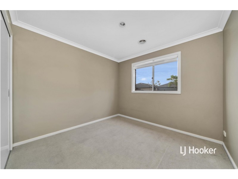 11 Custodian Way, Truganina VIC 3029