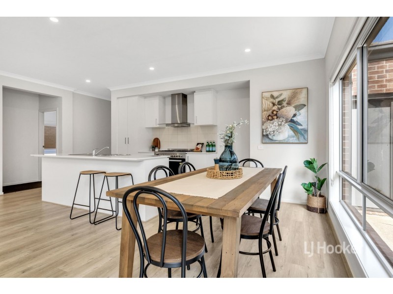 7 Beatrix Street, Point Cook VIC 3030