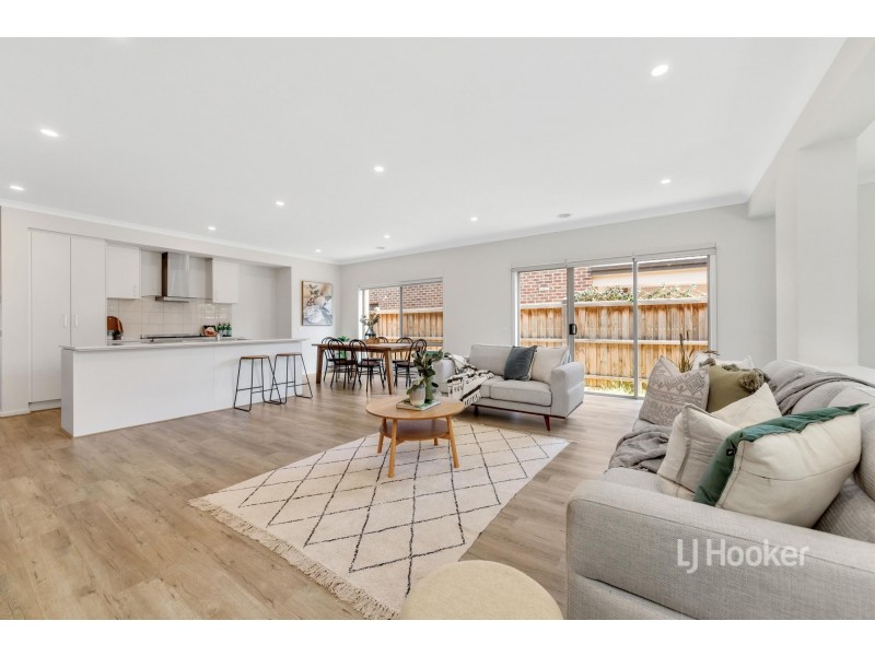 7 Beatrix Street, Point Cook VIC 3030