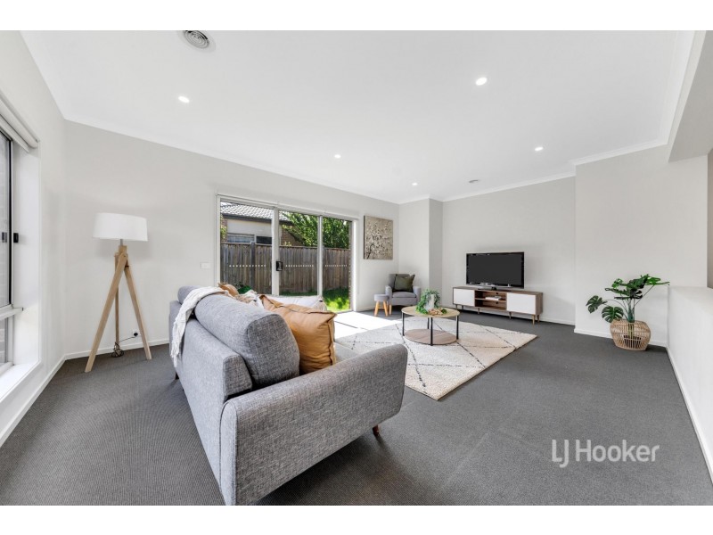 7 Beatrix Street, Point Cook VIC 3030