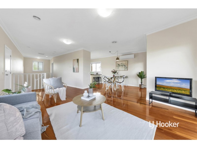 1/2 Lakeside Drive, Sanctuary Lakes VIC 3030