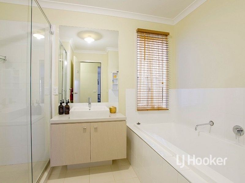 101 Tom Roberts Parade, Point Cook VIC 3030