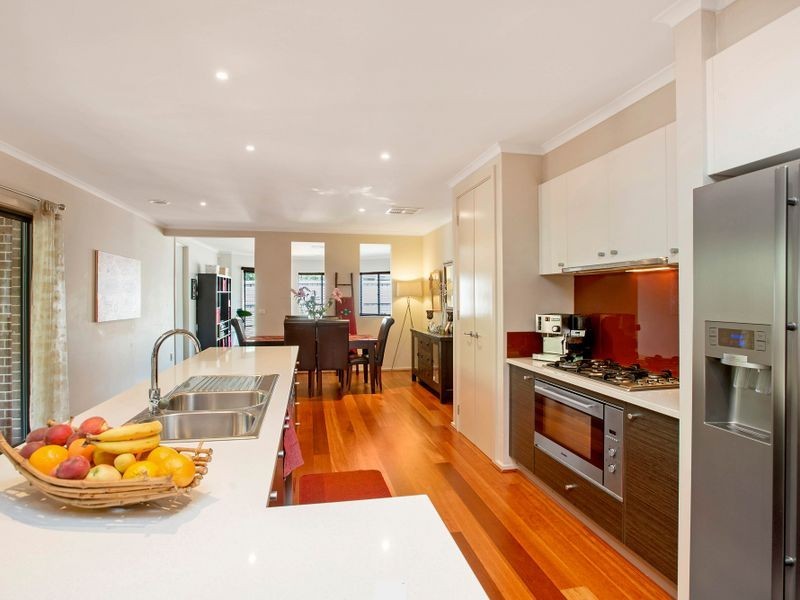 25 Seychelles Street, Point Cook VIC 3030