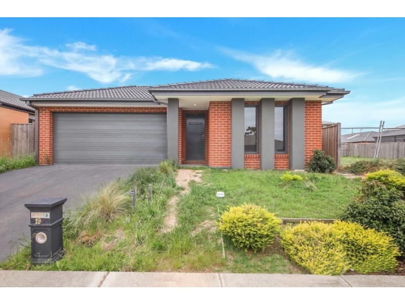 19 Bursa Drive, Wyndham Vale VIC 3024