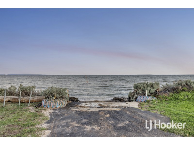 95 Campbells Cove Road, Werribee South VIC 3030