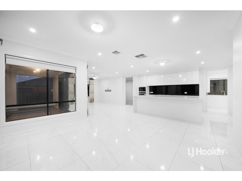 3 Promontory Street, Point Cook VIC 3030