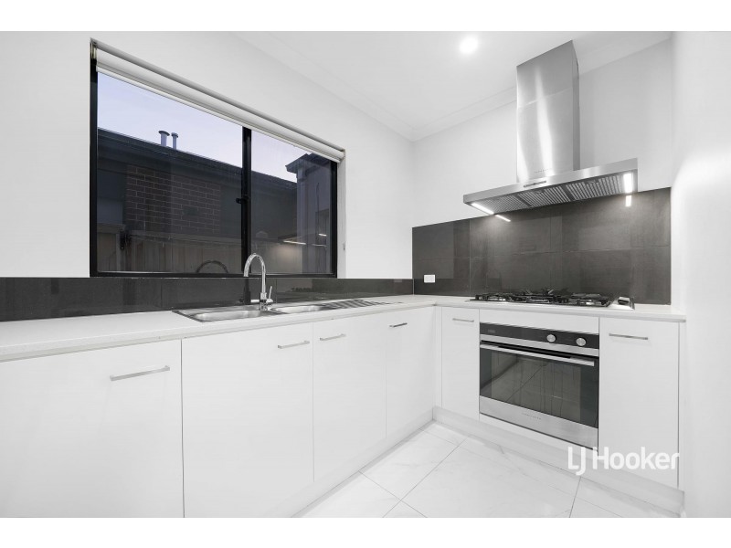 3 Promontory Street, Point Cook VIC 3030