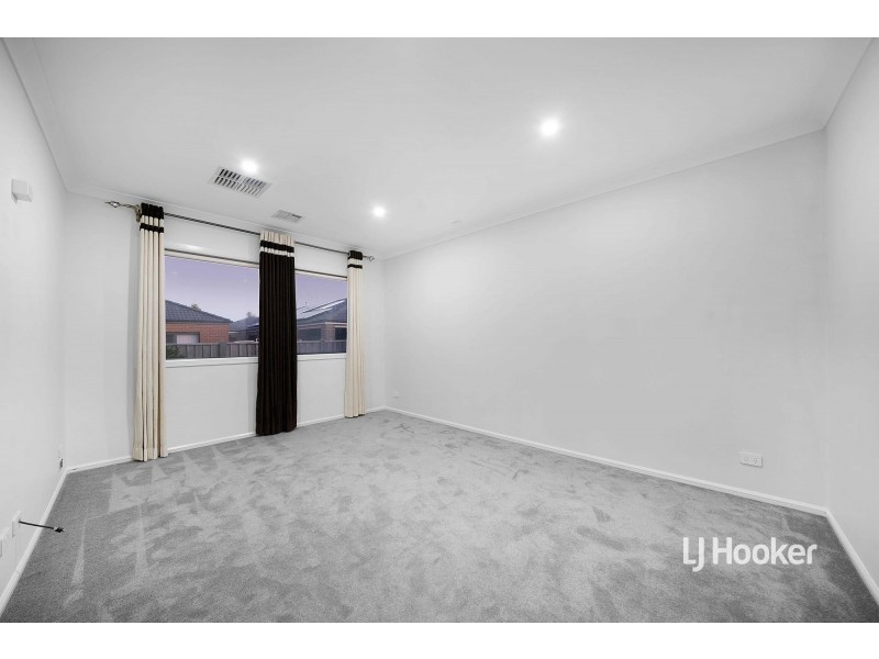 3 Promontory Street, Point Cook VIC 3030