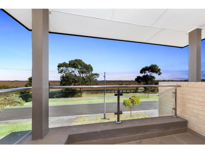 21 Seagull Grove, Point Cook VIC 3030