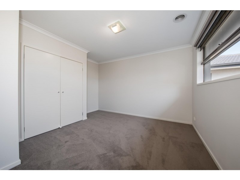 21 Seagull Grove, Point Cook VIC 3030