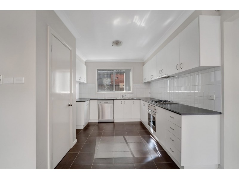 18 Malaga Street, Point Cook VIC 3030