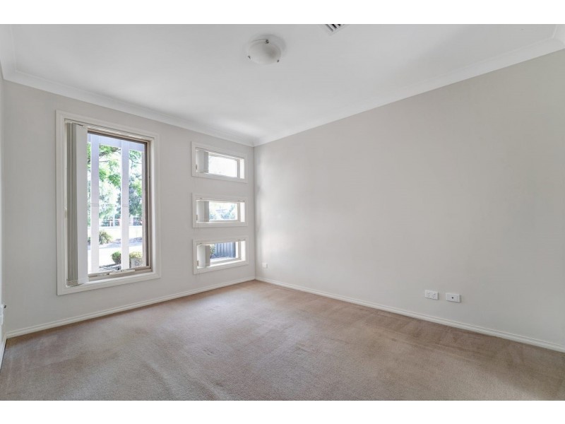 18 Malaga Street, Point Cook VIC 3030