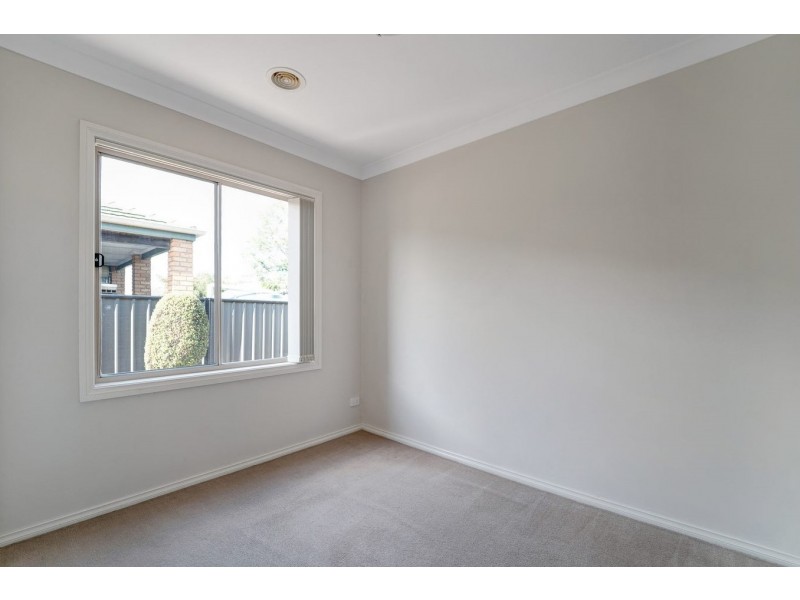 18 Malaga Street, Point Cook VIC 3030