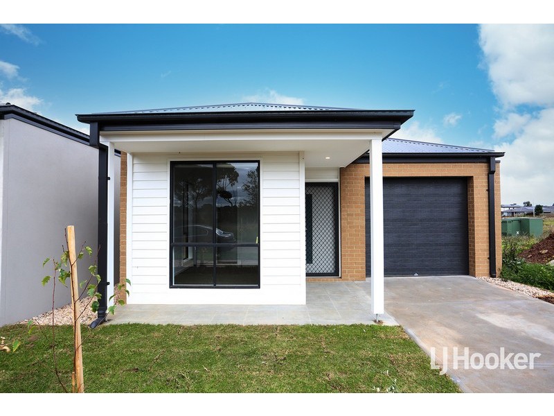 16 Karachi Avenue, Tarneit VIC 3029