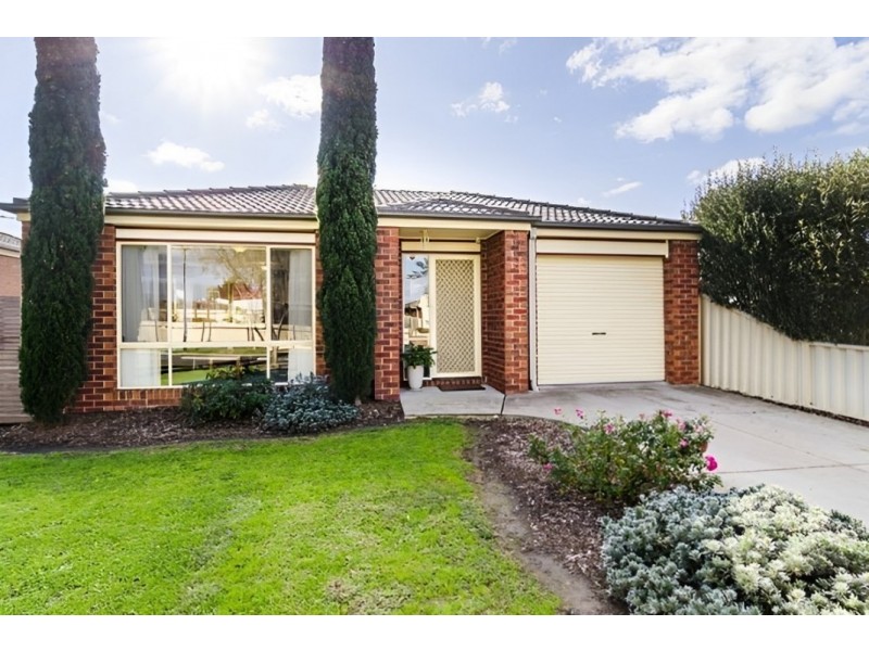 27 Arlington Way, Point Cook VIC 3030