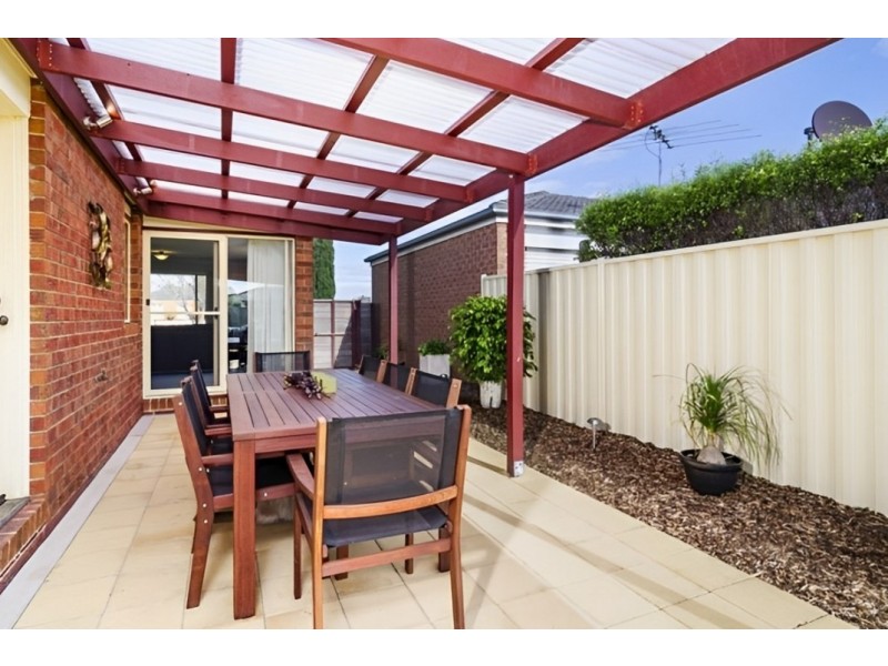 27 Arlington Way, Point Cook VIC 3030