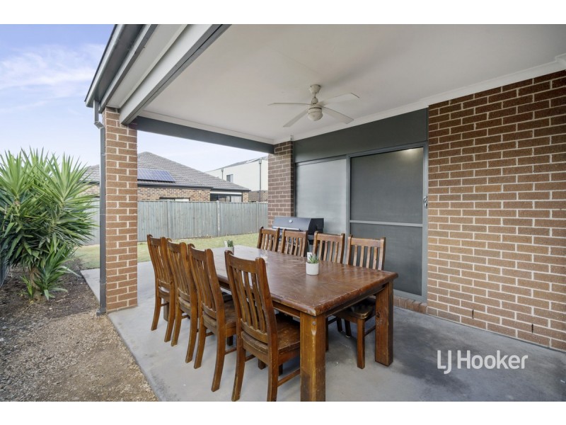 81 Terrene Terrace, Point Cook VIC 3030