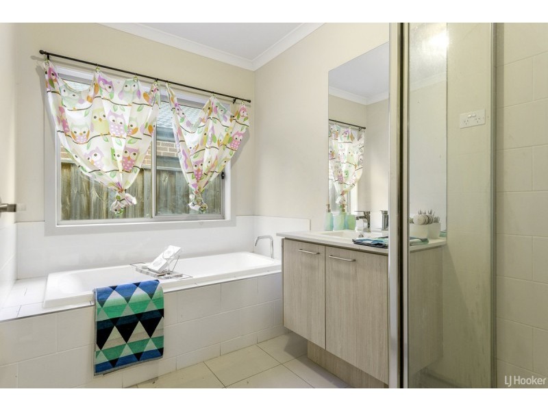 9 Clarion Avenue, Williams Landing VIC 3027