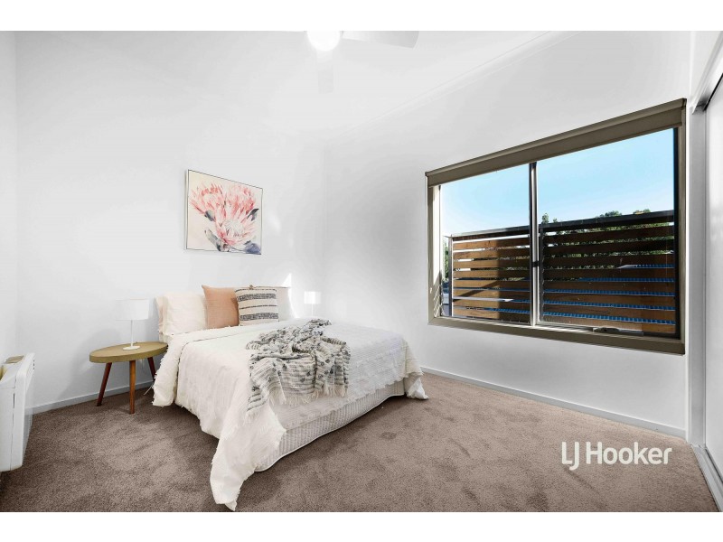 2/45 Tom Roberts Parade, Point Cook VIC 3030