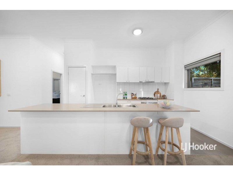 2/45 Tom Roberts Parade, Point Cook VIC 3030