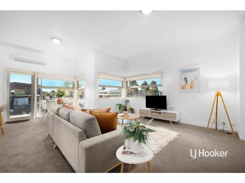 2/45 Tom Roberts Parade, Point Cook VIC 3030